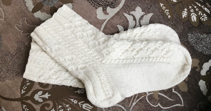 Make Cables Pop: Spin the Best Yarn for Knitting Cables Image