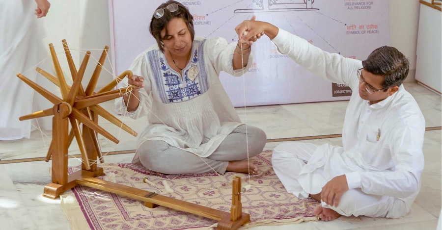 Spinning Arts, Education, and Economy in India Image