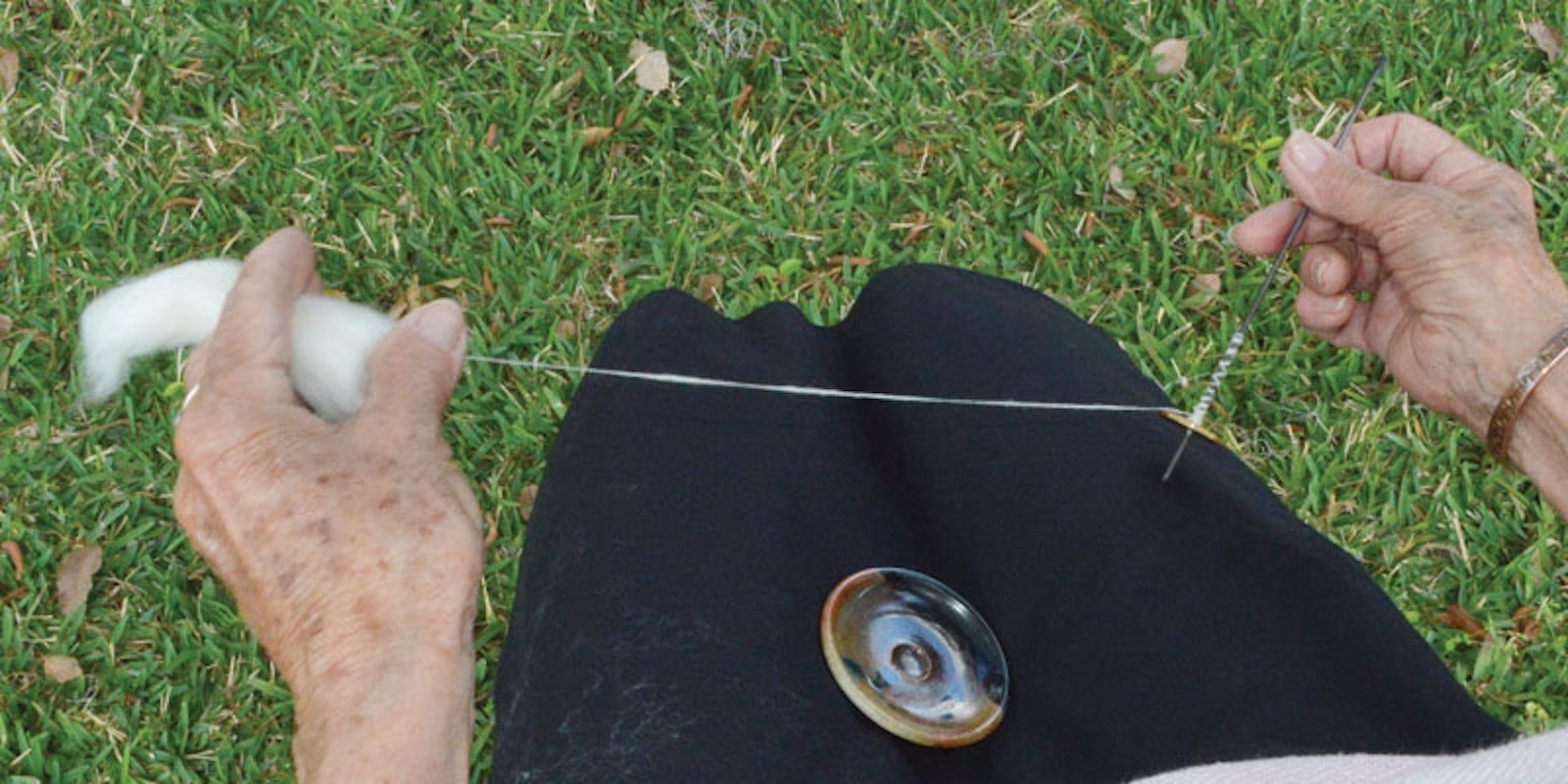 How to Spin with a Tahkli Spindle: Get Started with Joan Ruane Primary Image