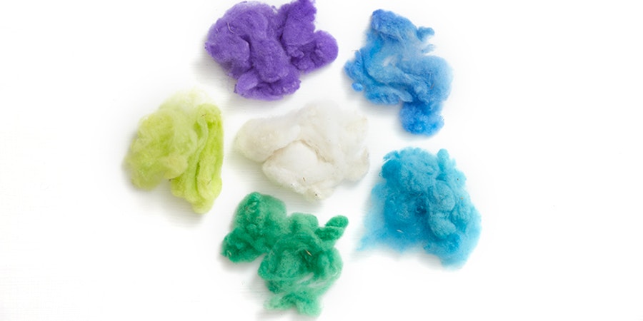 2 Ways to Spin Gradient Yarn Image