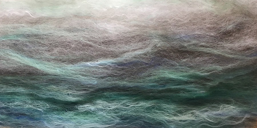 Roving Reporter: Carding Leftovers for Colorful Gradient Batts Image