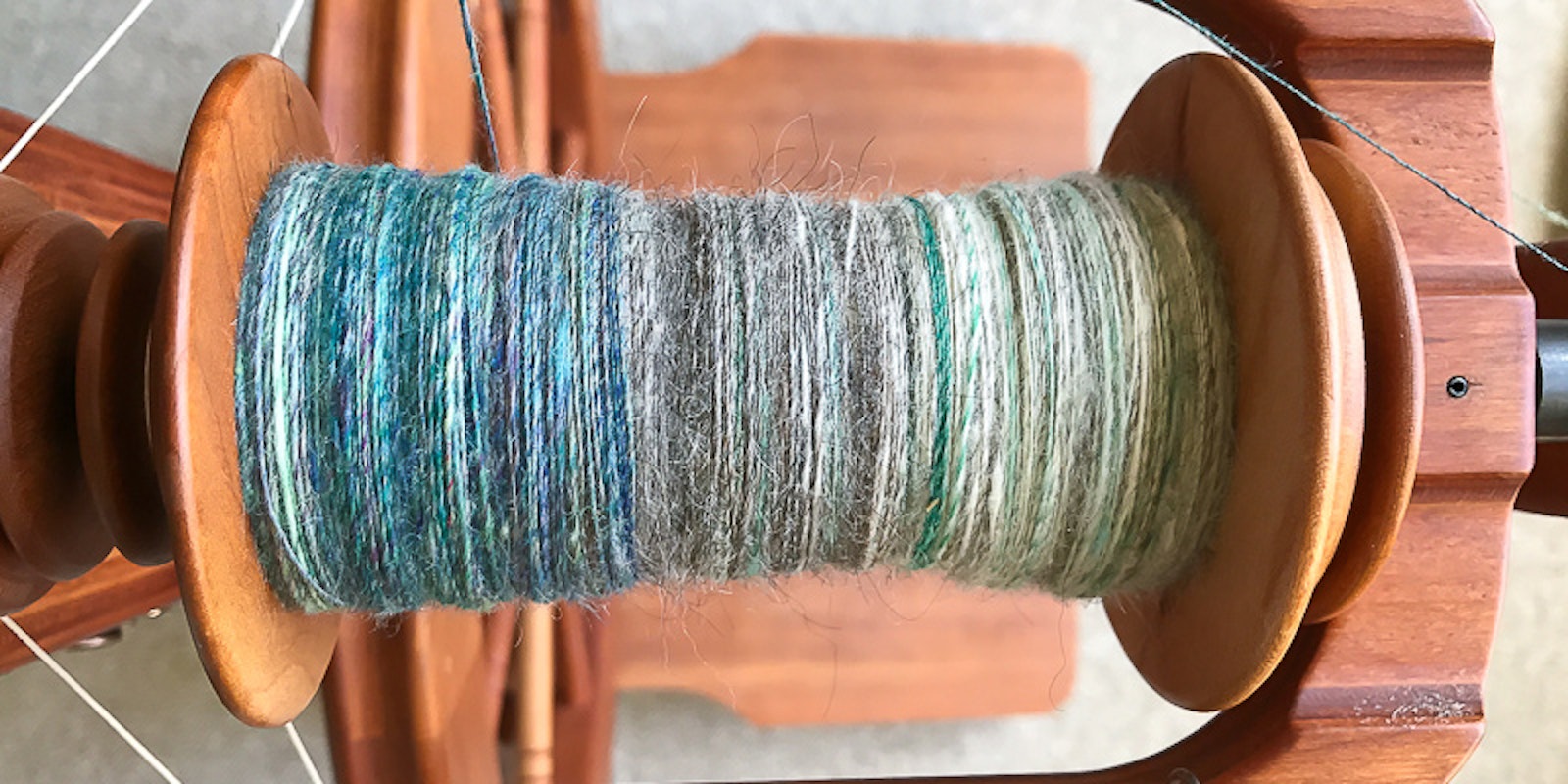 Roving Reporter: Reduce, Reuse, Recard! Spinning Gradient Yarn from Leftovers Primary Image
