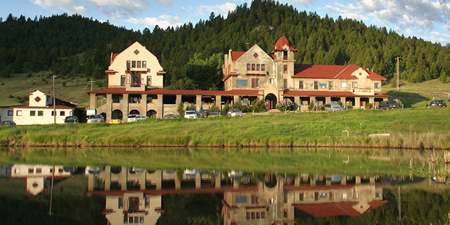 Spinning Yarn in the Peace Valley: Yarn and Yoga with Kate Larson Image