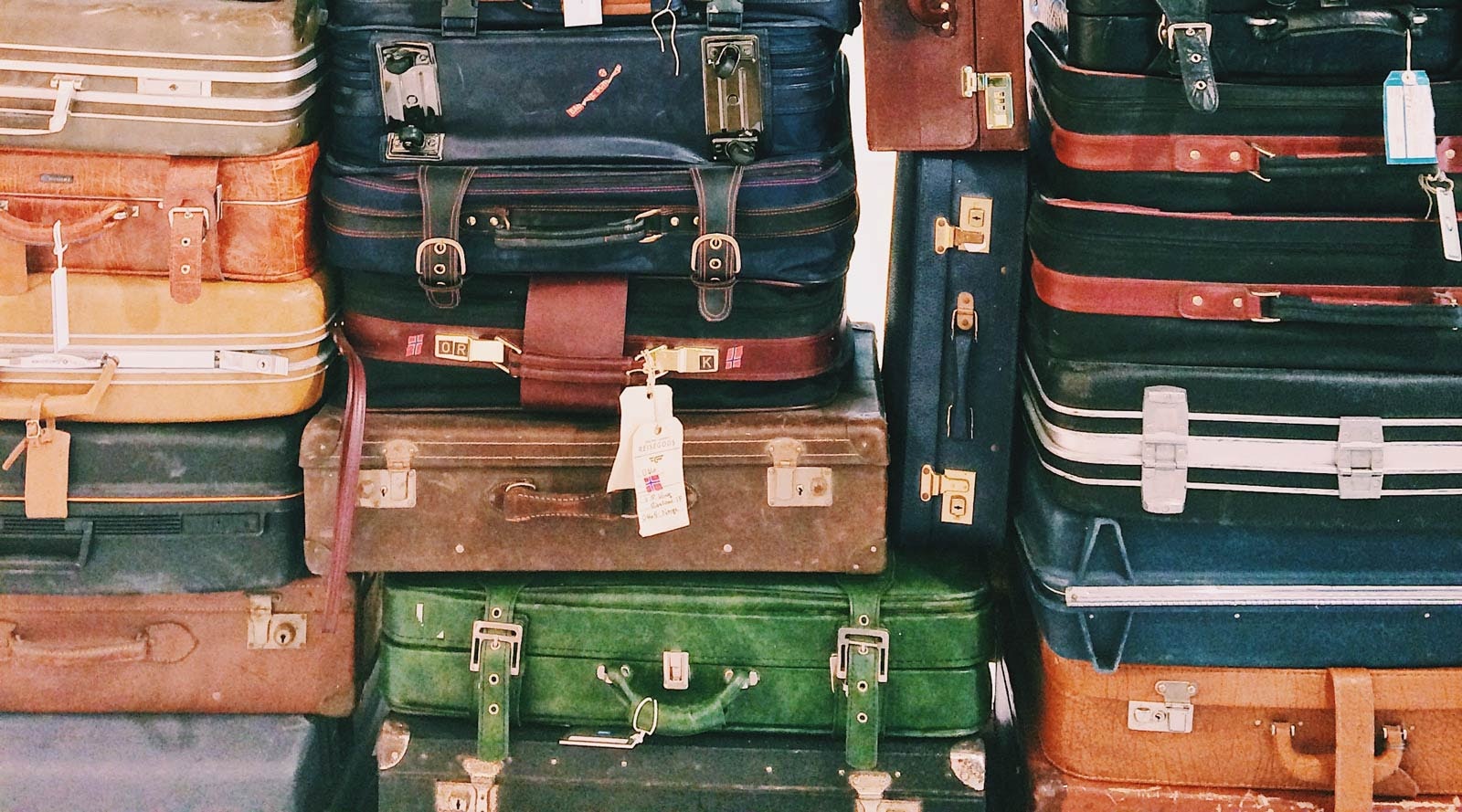 How to Pack for a Spinning Vacation: Three Approaches Primary Image