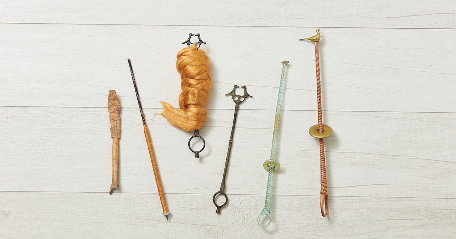 A Time-Tested Fiber Management Tool: The Modern Handheld Distaff Primary Image