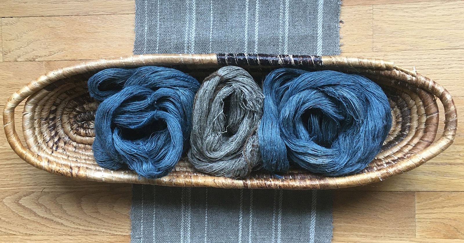 Sizing Handspun Singles for Weaving Primary Image