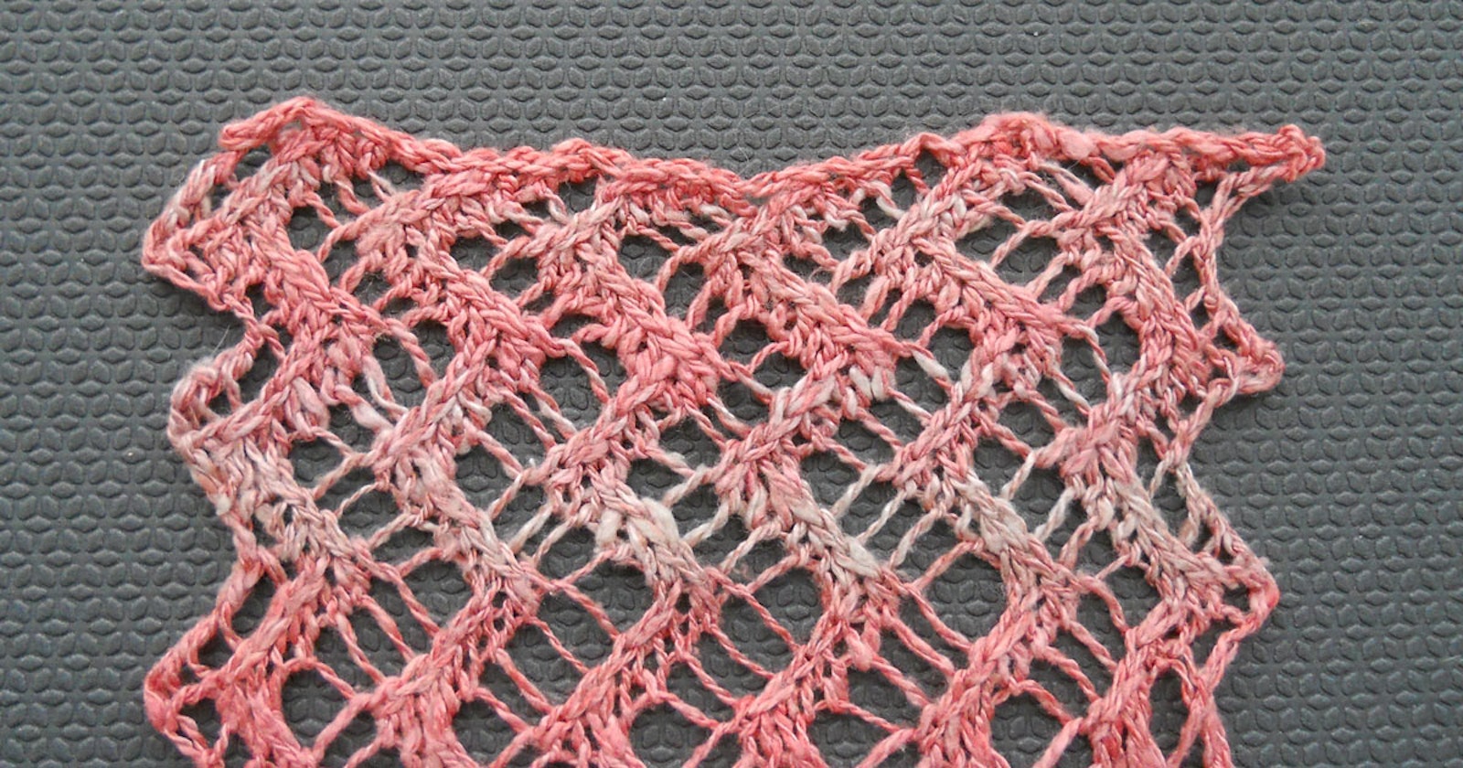 Stretch! A Sewn Bind-Off for Silk Primary Image