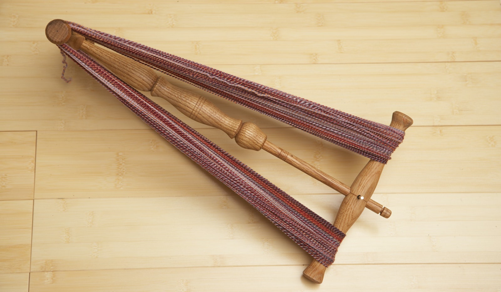 Tying a 2-Yard Skein Primary Image