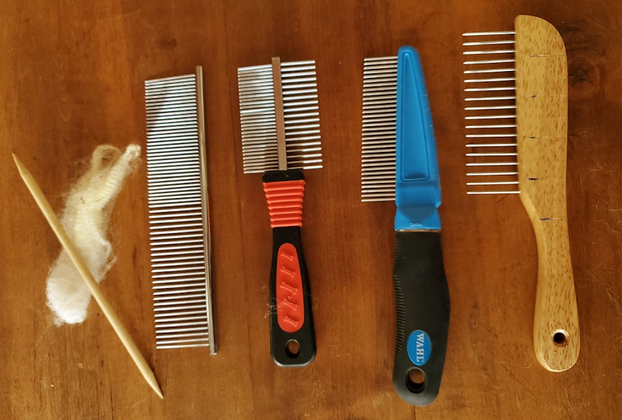 A Versatile and Inexpensive Fiber Tool: The Dog Comb Image