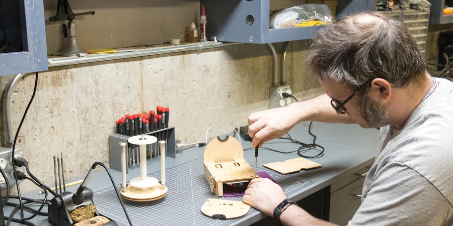 A New Generation of Electric Eel Wheel Unfolds Image