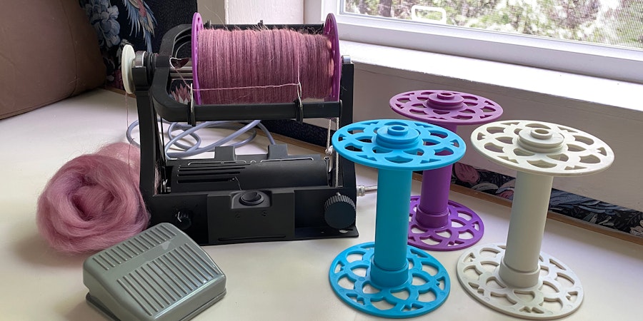 Head to Head: Two E-spinners Image