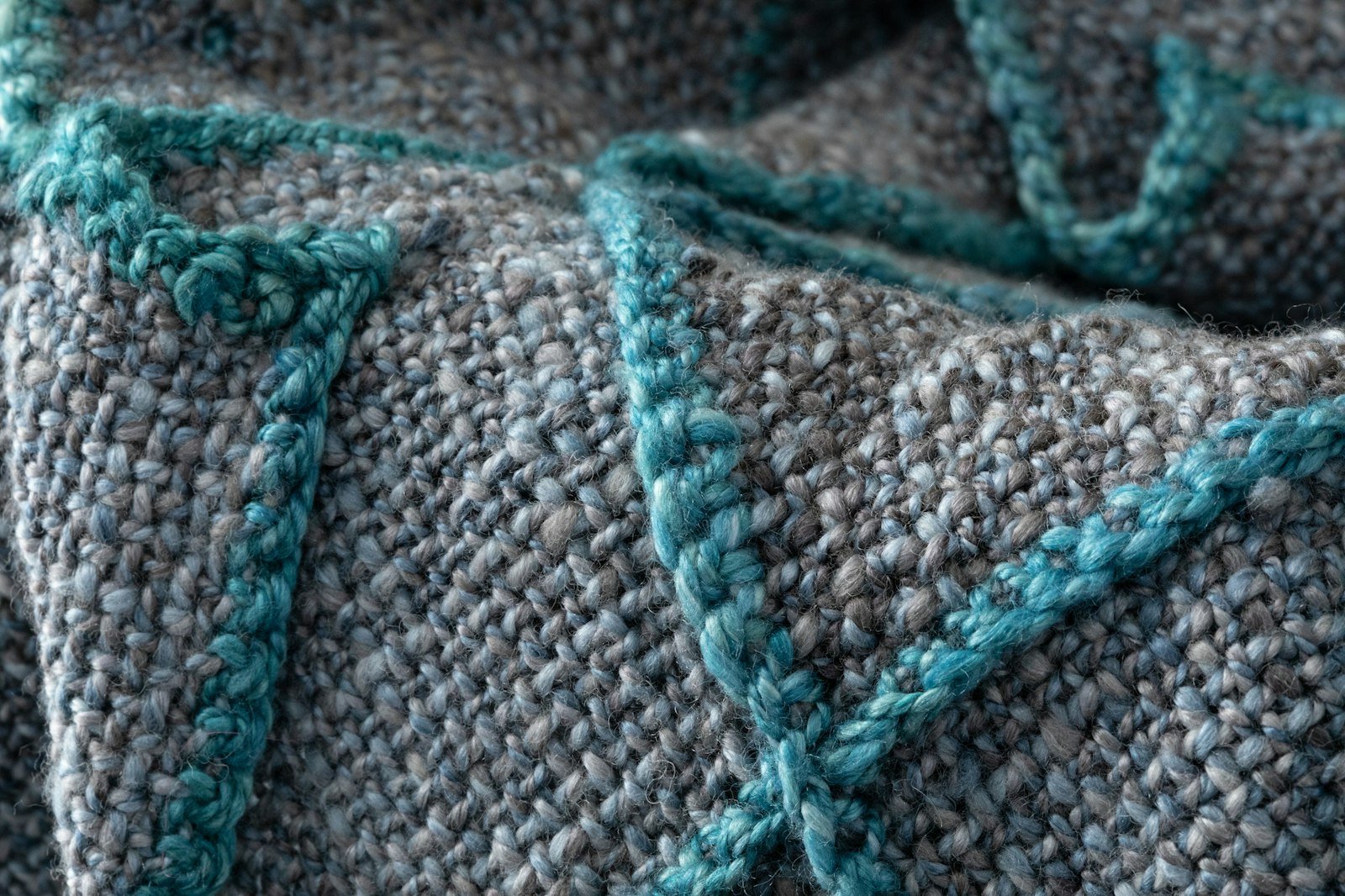 Pin-Loom Palettes: John Mullarkey on Handspun Color Primary Image