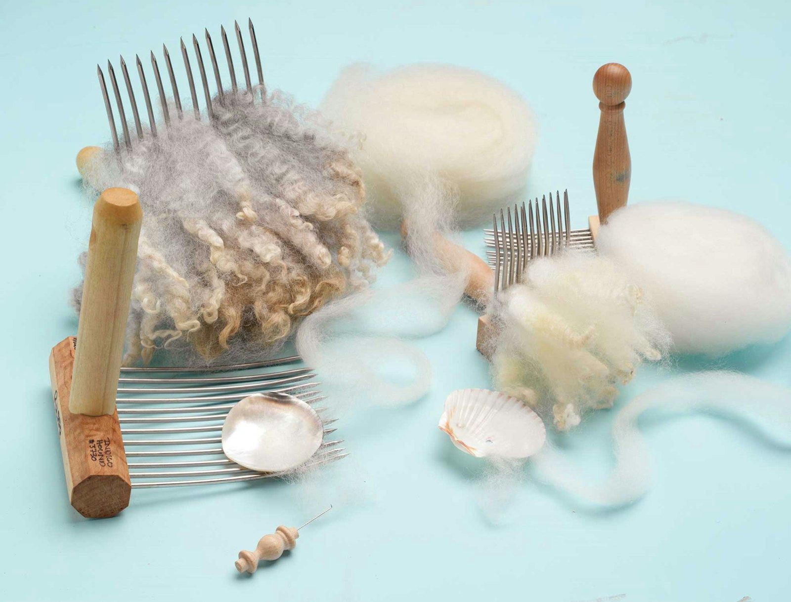 Combing Wool: Static Control Primary Image