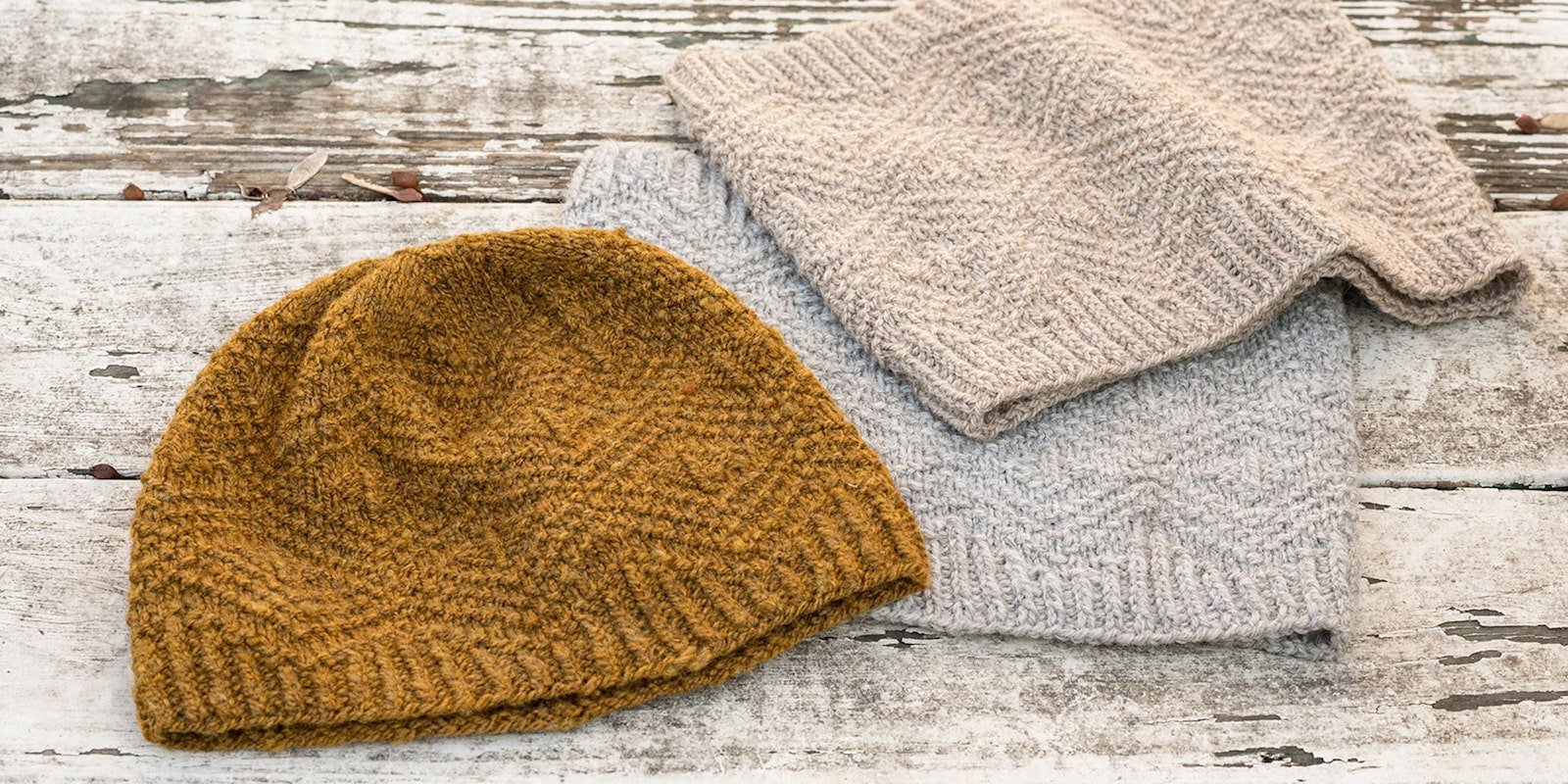 Spinning for the Woolgrowers Hat & Cowl Primary Image