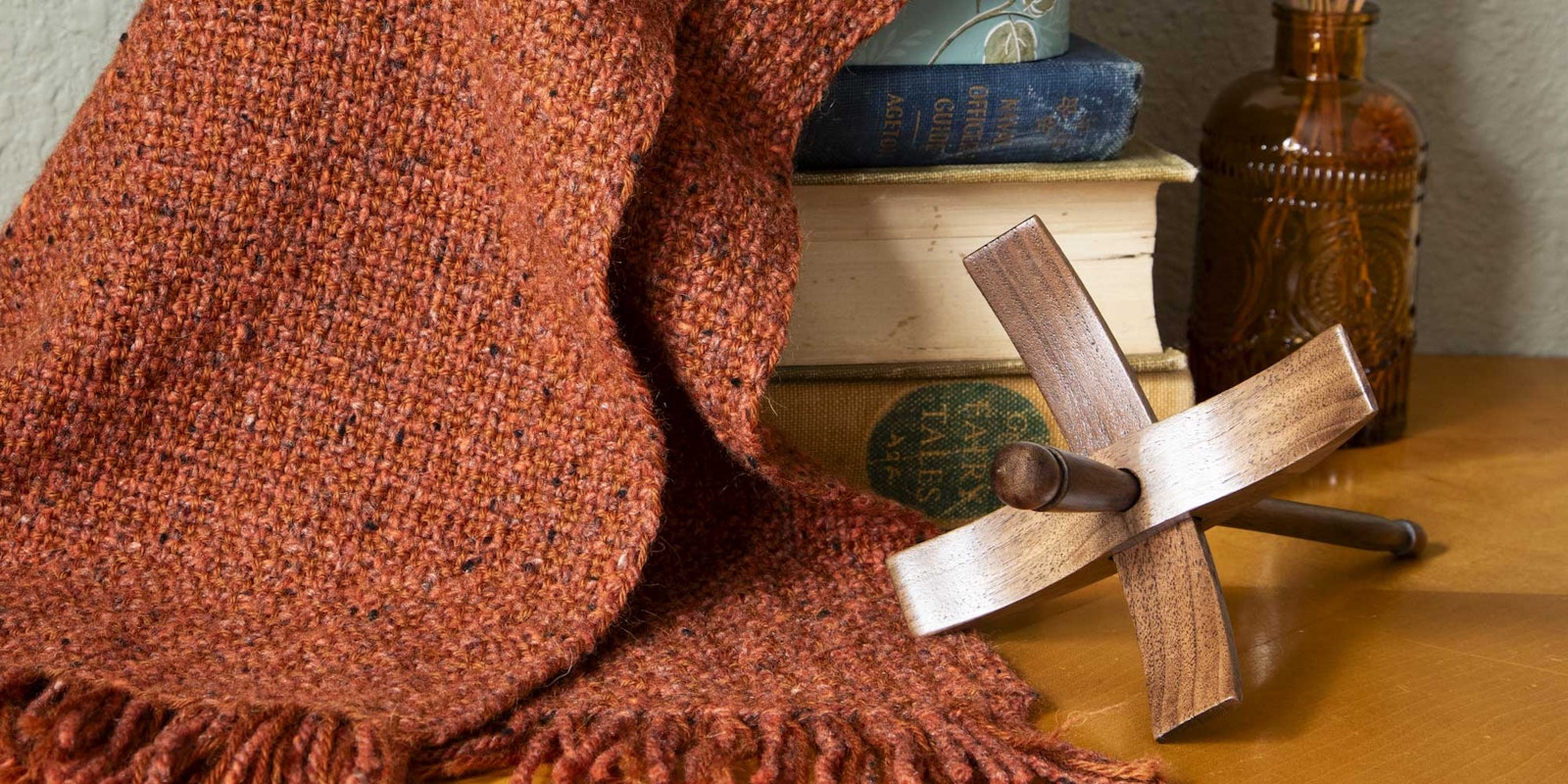 Spinning for the Queenslander Scarf: Using Differential Shrinkage to Your Advantage Primary Image