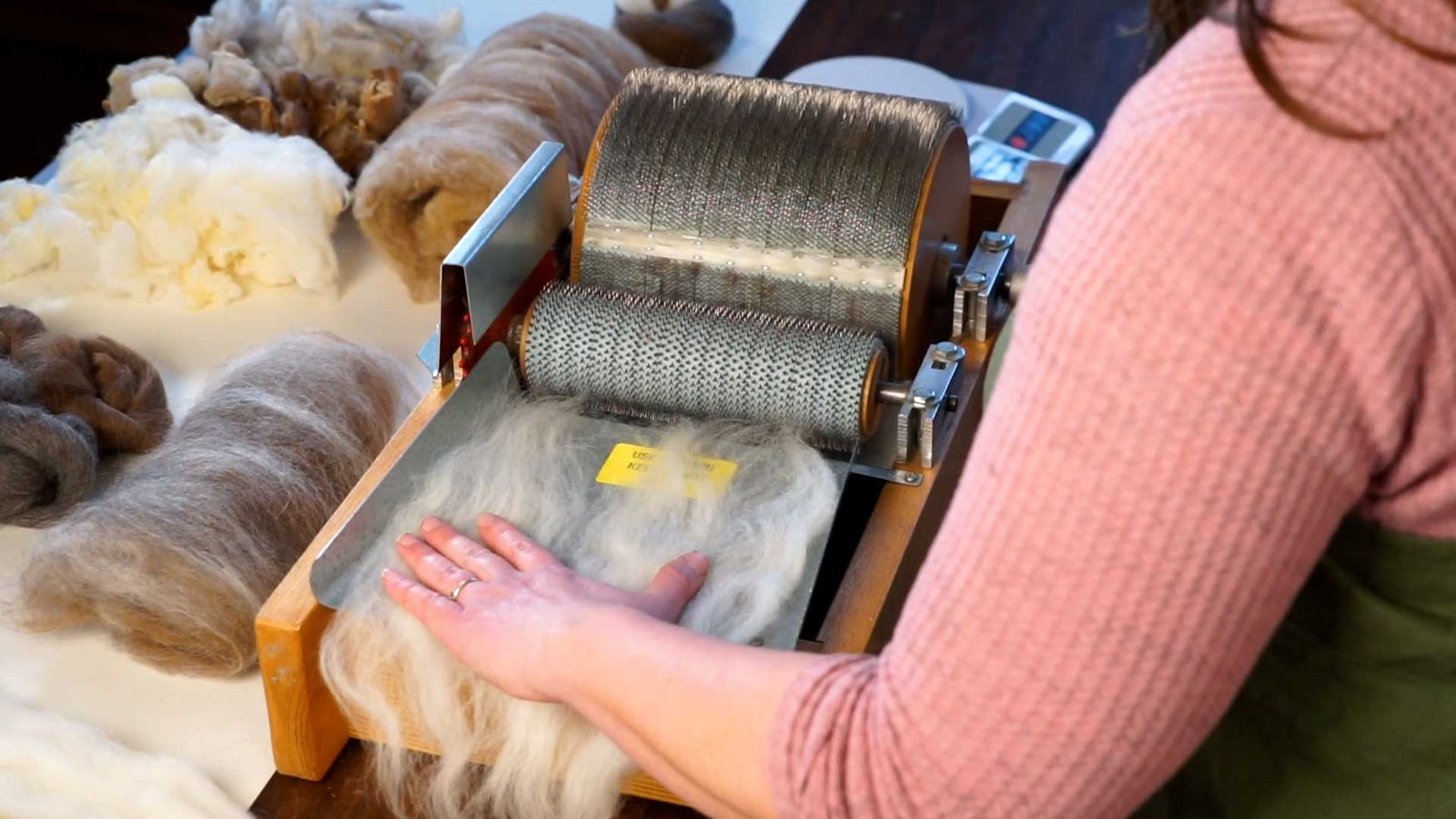 Video Tip: Learn How to Blend Your First Batt on the Drumcarder Primary Image