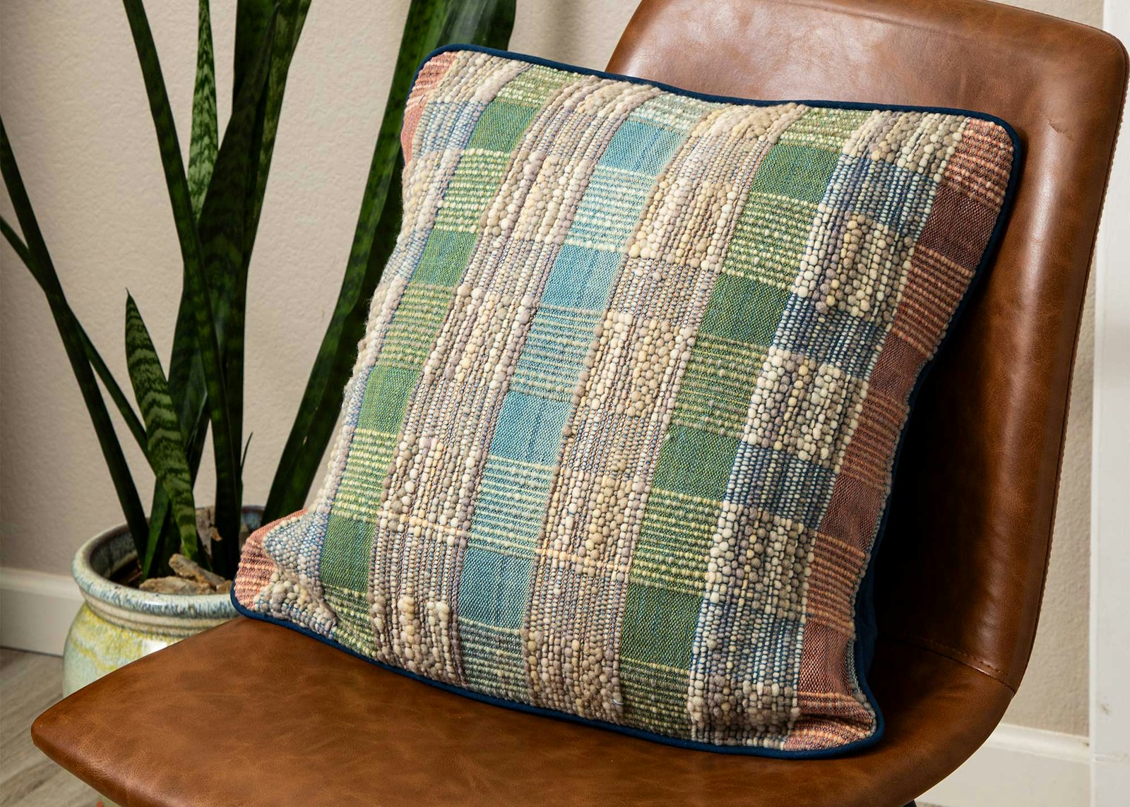 What Spinners Need to Know Before Weaving the Autumn Jewel Scarf (Or Pillow) Primary Image